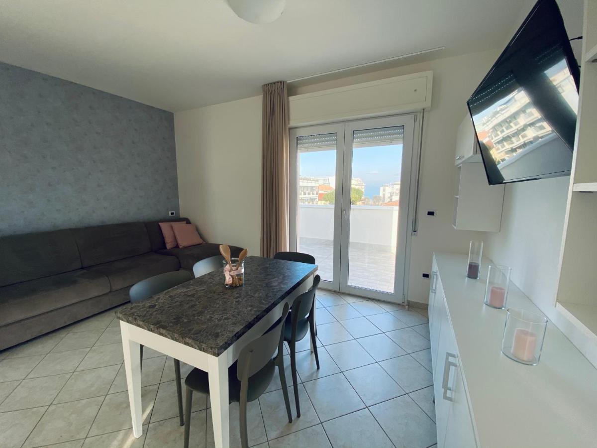 Rimini Bay Suites&Residence מראה חיצוני תמונה