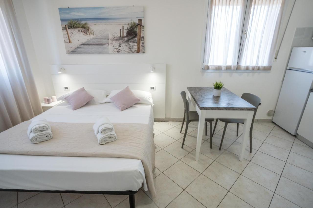 Rimini Bay Suites&Residence מראה חיצוני תמונה