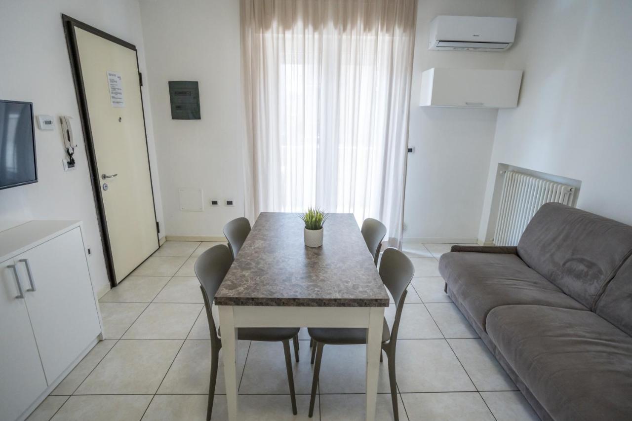 Rimini Bay Suites&Residence מראה חיצוני תמונה