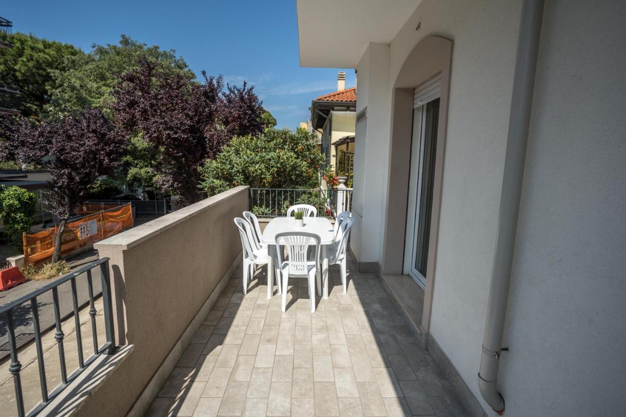 Rimini Bay Suites&Residence מראה חיצוני תמונה