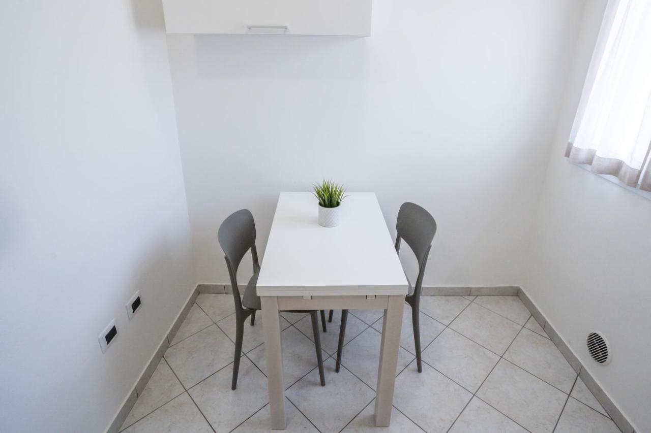 Rimini Bay Suites&Residence מראה חיצוני תמונה