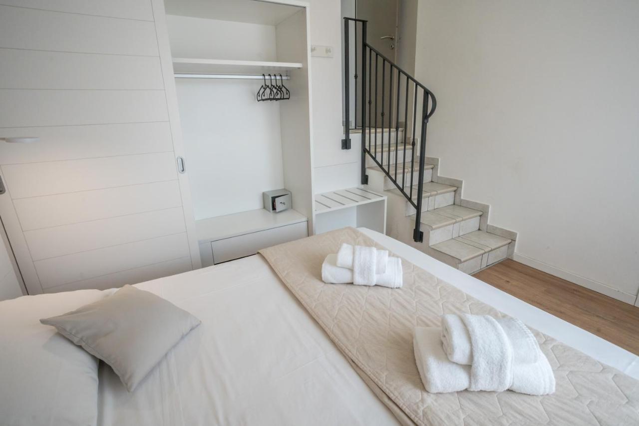 Rimini Bay Suites&Residence מראה חיצוני תמונה