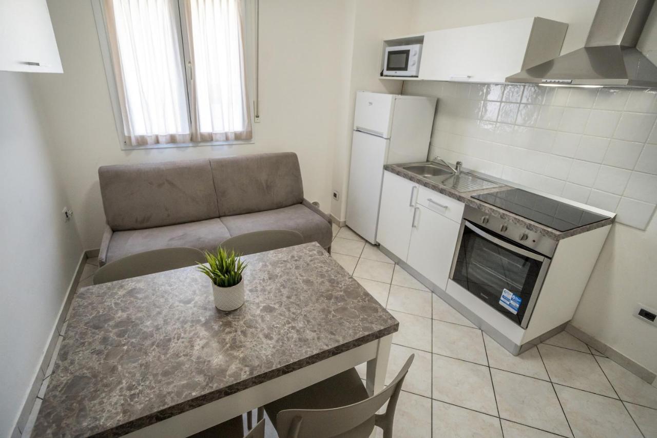 Rimini Bay Suites&Residence מראה חיצוני תמונה