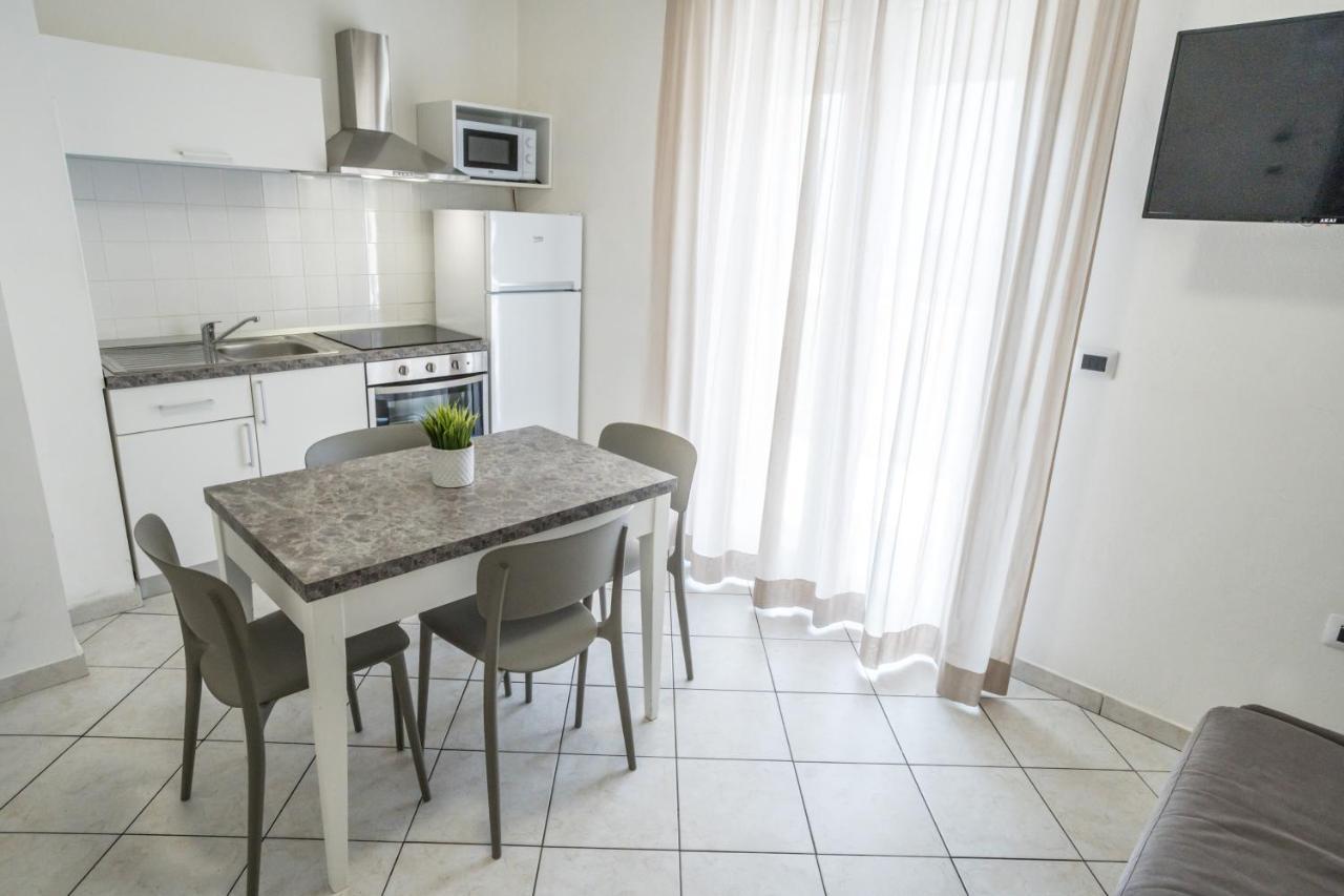 Rimini Bay Suites&Residence מראה חיצוני תמונה